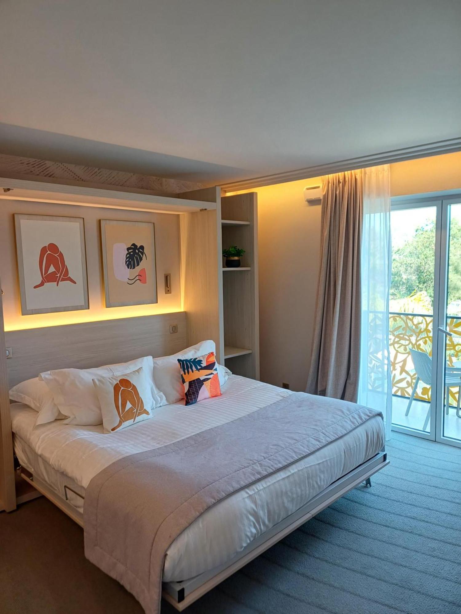 Ilot Du Golf BW Premier Collection Hotel Манделю-ла-Напул Екстериор снимка